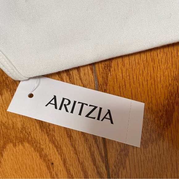 BNWT Sunday Best Roxboro Aritzia Tank Top Spaghetti Straps White Colour - Picture 9 of 12